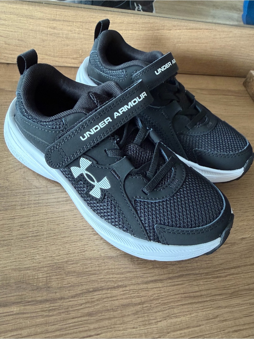 Under Armour Kids Black and White Velcro Lace Sneakers